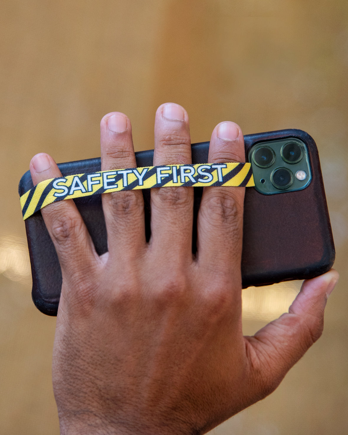 Safety smartphone strap